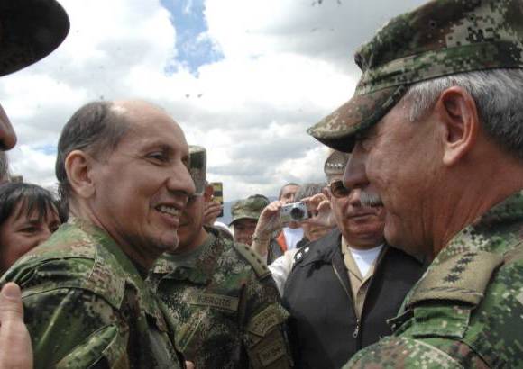 Ministerio de Defensa-Javier Casella - El general Mendieta recibi&#243; su cumplea&#241;os 53 en libertad.
