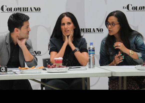 Hernán Vanegas - La selección de las modelos se realizó en el centro comercial El Tesoro. Junto a Juan Rojas y Beatriz Camacho, la jefe y editora de Tendencias de EL COLOMBIANO, Beatriz Arango.