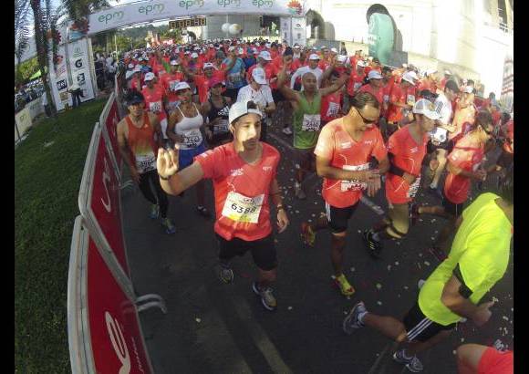 Esteban Jaramillo y Sebastián Salazar - Más de 10 mil competidores se dieron cita en esta histórica cita deportiva que se corría en las modalidades de 5, 10, 21 y 42 kilómetros.