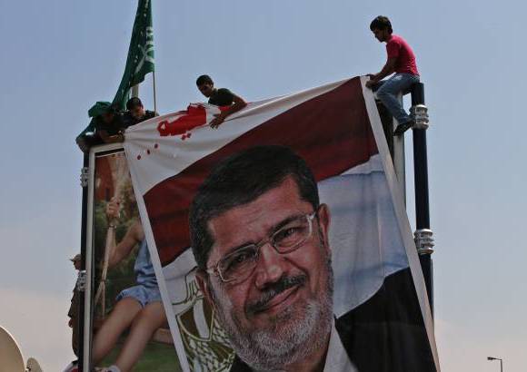 AP - Los disturbios no solo se han limitado a la capital, sino que también se han producido en otras localidades de Egipto, tanto de norte a sur como de este a oeste.