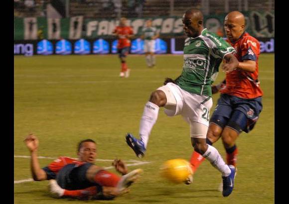 Colprensa - Medellín y Cali empataron 0-0 en su duelo en la Sultana del Valle.