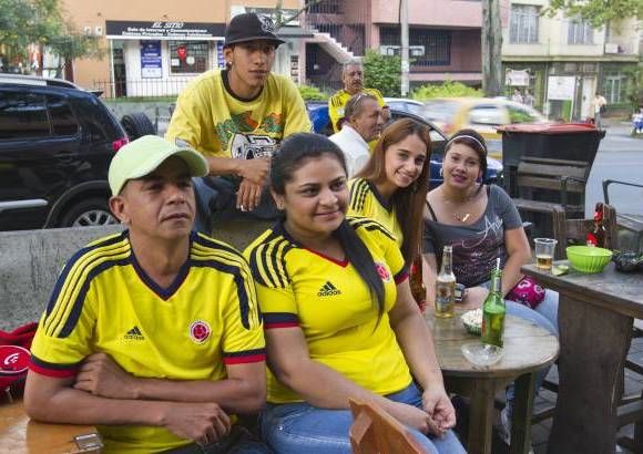 Esteban Vanegas - El equipo de Pekerman perd&#237;a al final del primer tiempo por 0-3, un resultado que se pensaba lapidario. Al final, la clasificaci&#243;n al Mundial se dio con 3-3.
