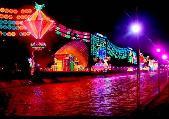 Juan Antonio S&#225;nchez - Hasta el 9 de enero de 2012 estar&#225; encendido el alumbrado navide&#241;o de Medell&#237;n.
