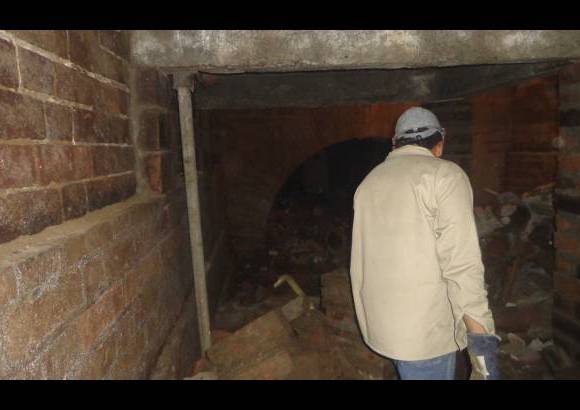 Cortes&#237;a John Alex&#225;nder G&#243;mez Usme - Luis Fernando Gonz&#225;lez, prefesor de la Universidad Nacional, encuentra semejanzas conlas t&#233;cnicas de construcci&#243;n empleadas en el puente de Guayaquil.