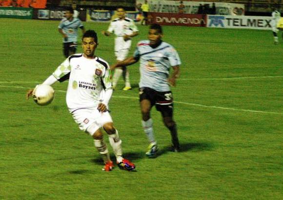 Colprensa - Boyacá fue el que impuso las condiciones pues se adueñó de la pelota, del campo y así pudo aprovechar las deficiencias que le brindó su rival.