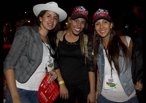 Edwin Bustamante - Zion y Lennox hicieron parte de la fiesta de inauguración de la Feria de las Flores que se vivió el viernes 3 de agosto en las afueras del Estadio Atanasio Girardot.