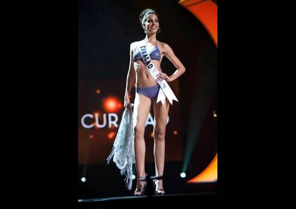 Reuters - Miss Curacao, Safira de Wit