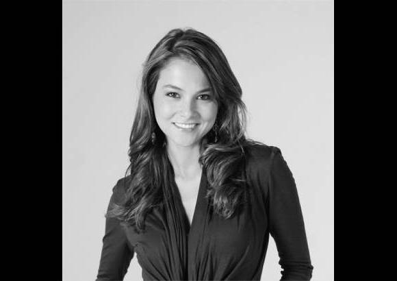 Catalina G&#243;mez - Periodista y presentadora de Caracol - &quot;Cuando estaba chiquita, yo no ve&#237;a la hora de que EL COLOMBIANO llegara el mi&#233;rcoles a mi casa. Cuando entr&#233; a la universidad, hizo parte activa de mi carrera porque los ex&#225;menes los hac&#237;amos con el diario. Como paisa, estando viviendo en otra parte o no, sigue siendo parte de la identidad de todos&quot;.