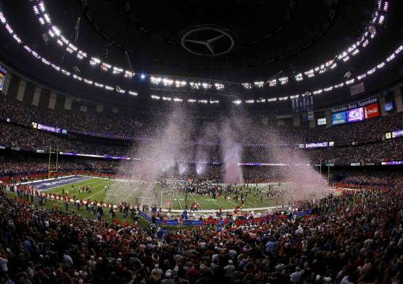 REUTERS - La gran defensa de los Ravens de Baltimore surgi&#243; en los momentos decisivos del partido del Super Bowl XLVII y permitieron a su equipo vencer a los San Francisco 49ers.
