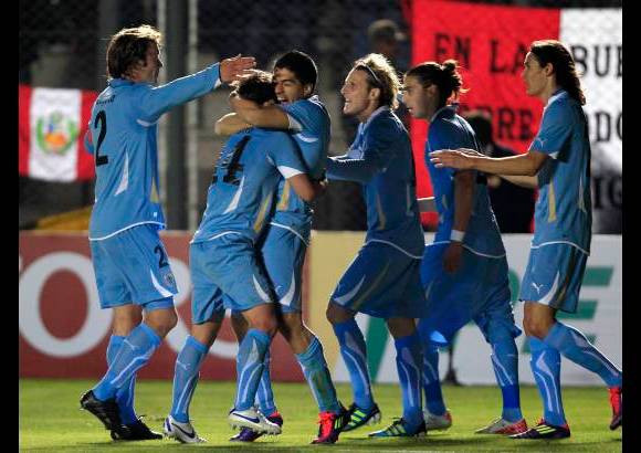 Reuters - &quot;Est&#225; dif&#237;cil, hay buenas selecciones y grandes jugadores esperemos ahora que hayan mejores partidos&quot;, analiz&#243; el uruguayo Diego Forl&#225;n, al final del encuentro.