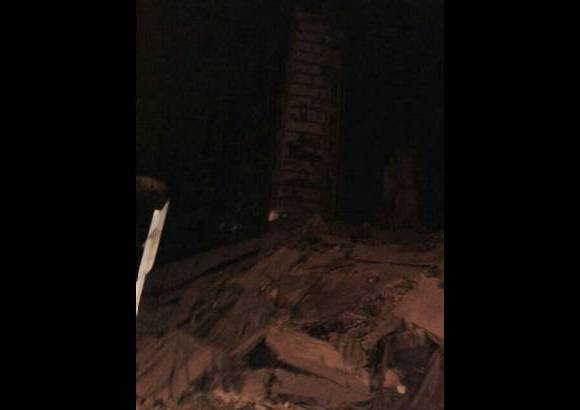 Cortes&#237;a - La alcaldesa encargada de Medell&#237;n, Claudia Restrepo, le solicit&#243; a la comunidad que no se acerque al edificio en carro, pues obstaculizar&#225;n la entrada de los veh&#237;culos de socorro.