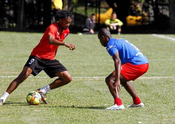 FOTO DONALDO ZULUAGA - A pocos d&#237;as de terminar sus vacaciones en territorio antioque&#241;o, Juan Guillermo Cuadrado se volvi&#243; a poner camiseta del DIM para empezar a preparar su temporada.