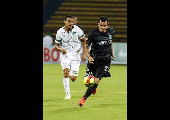 Jaime P&#233;rez - Nacional igual&#243; 2-2 con el Deportivo Cali en un entretenido partido. Los verdes de Antioquia, actuales tricampeones, no han podido ganar en las dos fechas del torneo.