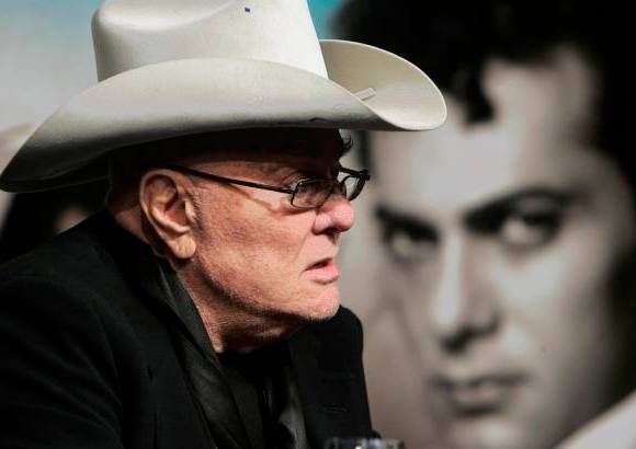 Reuters - Tony Curtis, uno de los grandes de la época dorada de Hollywood, falleció a los 85 años víctima de un paro cardíaco.