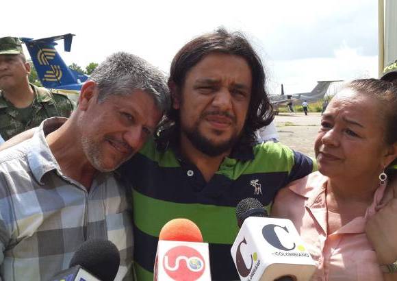Fotos: Donaldo Zuluaga - Le agradeci&#243; a la comisi&#243;n y a los medios de comunicaci&#243;n. Indic&#243; que no tiene resentimiento con el Eln.