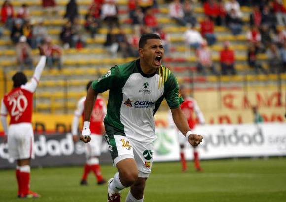 Colprensa - Equidad venci&#243; por 2-1 a Santa Fe en Techo.