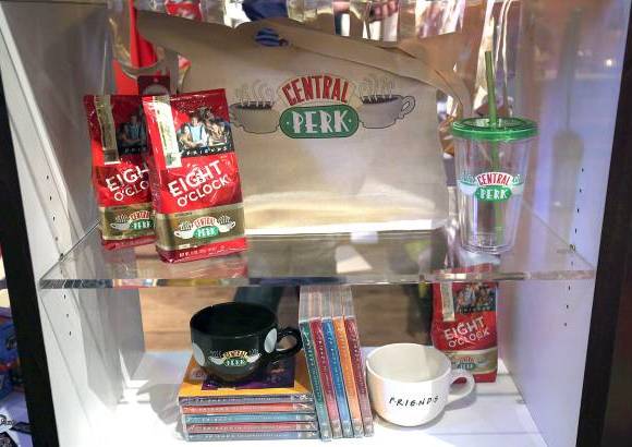AFP - Los productores lograron incorporar a empresas cafeteras que aprovechan la apertura para lanzar una edici&#243;n especial de sus productos vinculados a la serie.