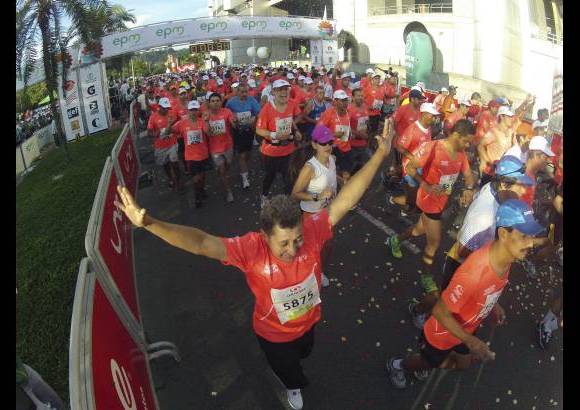 Esteban Jaramillo y Sebastián Salazar - Más de 10 mil competidores se dieron cita en esta histórica cita deportiva que se corría en las modalidades de 5, 10, 21 y 42 kilómetros.