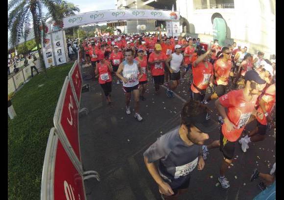 Esteban Jaramillo y Sebastián Salazar - Más de 10 mil competidores se dieron cita en esta histórica cita deportiva que se corría en las modalidades de 5, 10, 21 y 42 kilómetros.