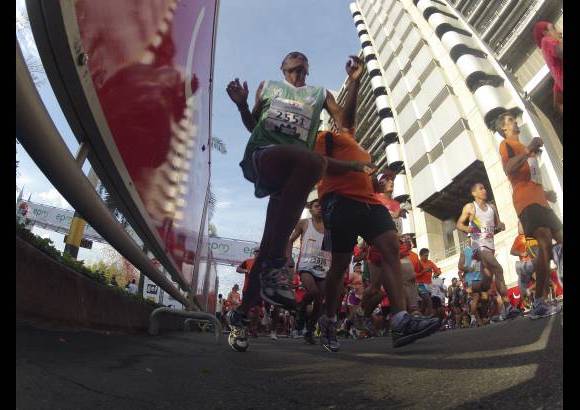 Esteban Jaramillo y Sebastián Salazar - Más de 10 mil competidores se dieron cita en esta histórica cita deportiva que se corría en las modalidades de 5, 10, 21 y 42 kilómetros.