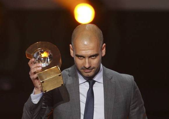 Reuters - Josep Guardiola, t&#233;cnico del Barcelona, fue elegido como el mejor entrenador del a&#241;o, a expensas del portugu&#233;s Jos&#233; Mourinho y el escoc&#233;s Alex Ferguson.
