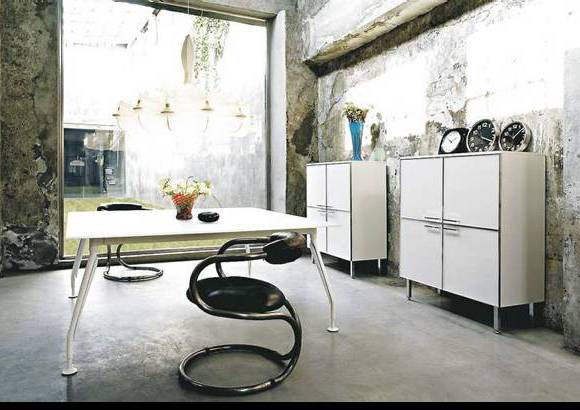 Dise&#241;o italiano llega a Medell&#237;n - Atelier Casa es una nueva alternativa de dise&#241;o y decoraci&#243;n en la ciudad. Mobiliario exterior e interior, cocinas, cl&#243;sets y oficinas, con el respaldo de 12 firmas en su mayor&#237;a italianas, es la propuesta de esta tienda ubicada en El Poblado, en el Hotel Diez.