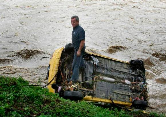 Juan Antonio S&#225;nchez - El automotor, que se desplazaba en sentido sur-norte, cay&#243; al r&#237;o que en ese momento se encontraba muy crecido.
