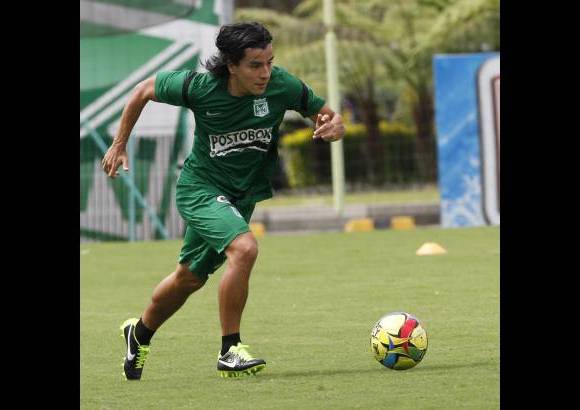 Donaldo Zuluaga - Farid D&#237;az tambi&#233;n prob&#243; a los porteros verdes.