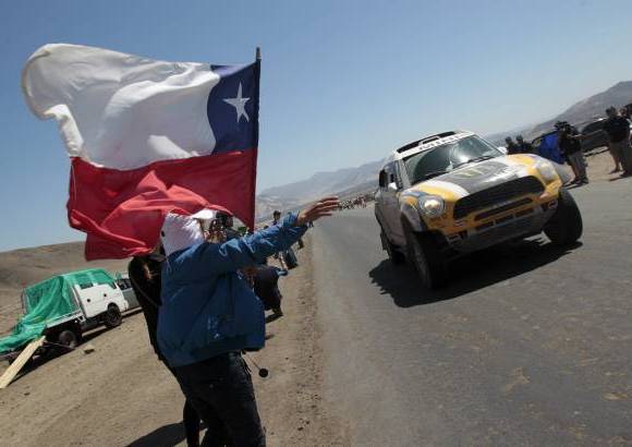 AP - El Gobierno de Chile mantiene conversaciones con Amaury Sport Organisation (ASO), la empresa francesa que organiza el Dakar, para desarrollar en el futuro otras iniciativas deportivas en la Patagonia chilena.