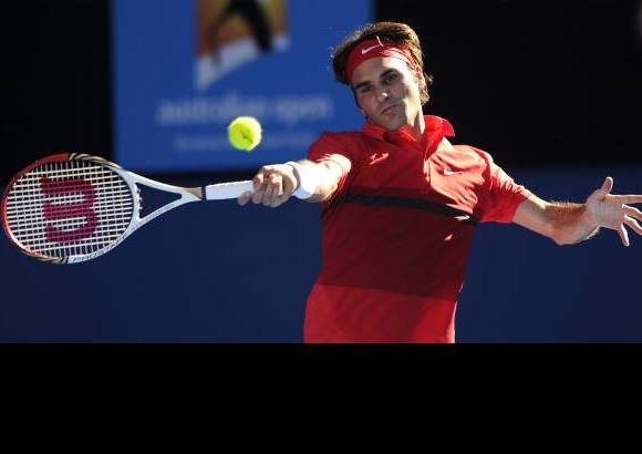 AP - Federer se convierte en el s&#233;ptimo jugador de la historia que supera el millar de partidos y se une al club que componen Jimmy Connors (1.479), Ivan Lendl (1.310), Guillermo Vilas (1.197), Andre Agassi (1.144), Stefan Edberg (1.076) y John McEnroe (1.073).