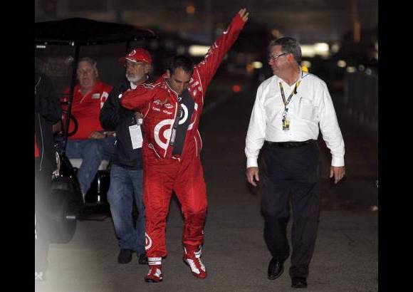 Reuters - La explosi&#243;n del tanque de combustible del cami&#243;n limpiador gener&#243; una escena nunca vista en la pista de Daytona International Speedway, donde se corre la primera prueba de la temporada Nascar y la m&#225;s importante del calendario automovil&#237;stico estadounidense.