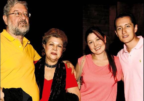 Fotos julio césar herrera - Jairo Montoya, María Cristina Garcés, Lina María Montoya y Andrés Pineda.