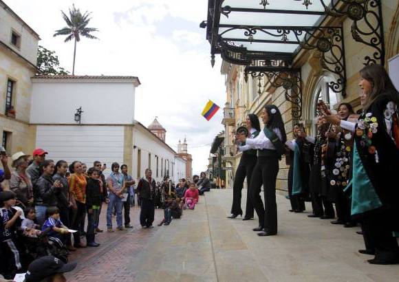 Colprensa - Uno de los momentos m&#225;s importantes de esta jornada fue la primera presentaci&#243;n del Coro Infantil y Juvenil de Colombia en el auditorio Le&#243;n de Greiff de la sede central de la Universidad Nacional.