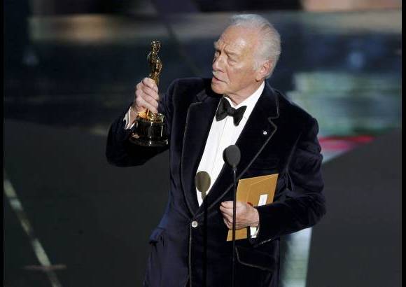 - Christopher Plummer se convirti&#243; en el hombre con m&#225;s edad en conseguir un Oscar, a sus 82 a&#241;os.