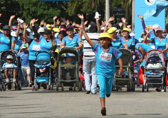 Juan Antonio Sánchez - Hubo atletas en infantil, juvenil, máster, plus, abierta y élite. Además, participaron madres con niños en coche.