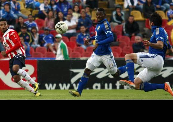 Colprensa - Millonarios y Junior igualaron sin goles en El Camp&#237;n.