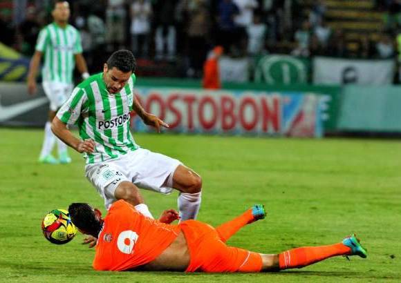 Por Juan Antonio Sánchez - Así llegaron los goles de Francisco Nájera y Juan Pablo Ángel para asegurar la victoria y la casilla que los mantiene vivos en su intención de retener el título.
