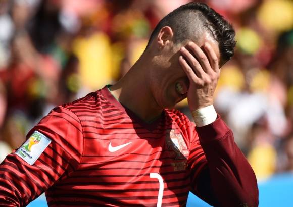 - Ronaldo, el ganador del Balón de Oro, estuvo lejos de su nivel con Portugal.