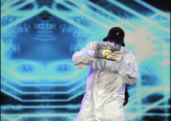 Reuters - El CES cuenta con una superficie de 170 mil metros cuadrados, llena de puestos y exposiciones. En ese terreno cabr&#237;an 31 canchas de f&#250;tbol.