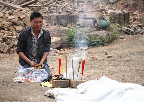- Las autoridades informaron que el sismo dañó un centenar de bienes de patrimonio cultural en la zona afectada.