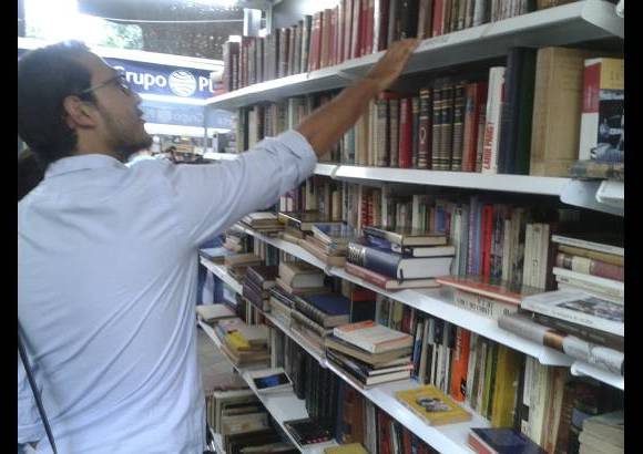 Juan David Montoya - Los libros de Juan. Una de las buenas librer&#237;as del centro de la ciudad. Libros le&#237;dos.