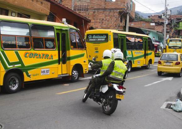 Esteban Vanegas - El asesinato del conductor Fredy Ramírez Jaramillo, de 39 años de edad, en la parte baja del barrio Buenos Aires fue la causa para el paro de conductores de 63 buses de la empresa Copatra.