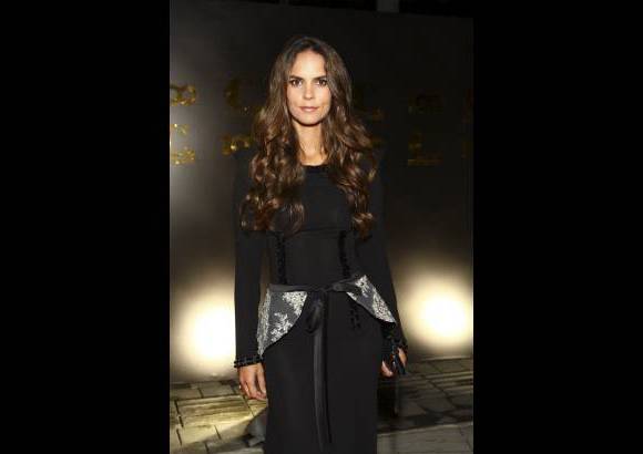 Edwin Bustamante - Catalina Aristiz&#225;bal desfil&#243; por la alfombra roja del evento.