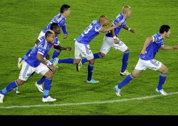 Colprensa - Millonarios alcanz&#243; la estrella 14 al superar en la gran final de la Liga Postob&#243;n II-2012 al Independiente Medell&#237;n. Dram&#225;tica definici&#243;n desde los penaltis despu&#233;s de empatar 0-0 en la ida y 1-1 este domingo.