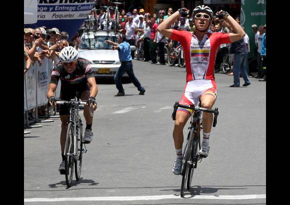 Foto Jaime Pérez - Daniel Jaramillo entró segundo en la etapa tras Roldán.