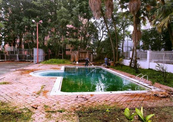 FOTO ARCHIVO EL COLOMBIANO - Entre las excentricidades del extinto capo est&#225; la construcci&#243;n de un edificio de ocho pisos llamado M&#243;naco, en el barrio El Poblado, uno se los sectores m&#225;s exclusivos de la ciudad de Medell&#237;n. En &#233;l habitaba parte de su familia y que sufri&#243; un fuerte atentado con carro bomba por parte del Cartel de Cali, con quien mantuvo una sangrienta guerra.