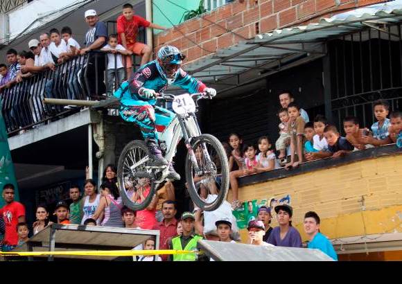 Hernán Vanegas - La extensión del recorrido fue de 1.2 kilómetros.