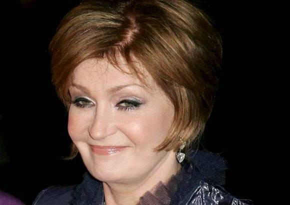 Archivo AP - Famosa como presentadora de televisi&#243;n de &quot;America&#39;s Got Talent&quot;, Sharon de 60 a&#241;os, esposa del cantante Ozzy Osbourne, desarroll&#243; c&#225;ncer de colon en el 2002. Como medida preventiva, en el 2012 se someti&#243; a una doble mastectom&#237;a dado que portaba genes que aumentaban su riesgo a padecer c&#225;ncer de pecho.