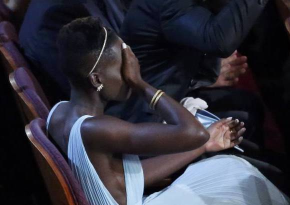 Reuters - Este es el momento en que se anuncia la ganadora como Mejor Actriz de Reparto: Lupita Nyong&#39;o.