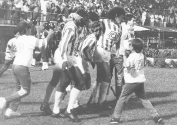 - El verde ganó el partido de vuelta por 2-0 con un autogol de Miño y otro tanto del Palomo Ururriaga, goleador del equipo en la Copa, forzando la definición desde los doce pasos.